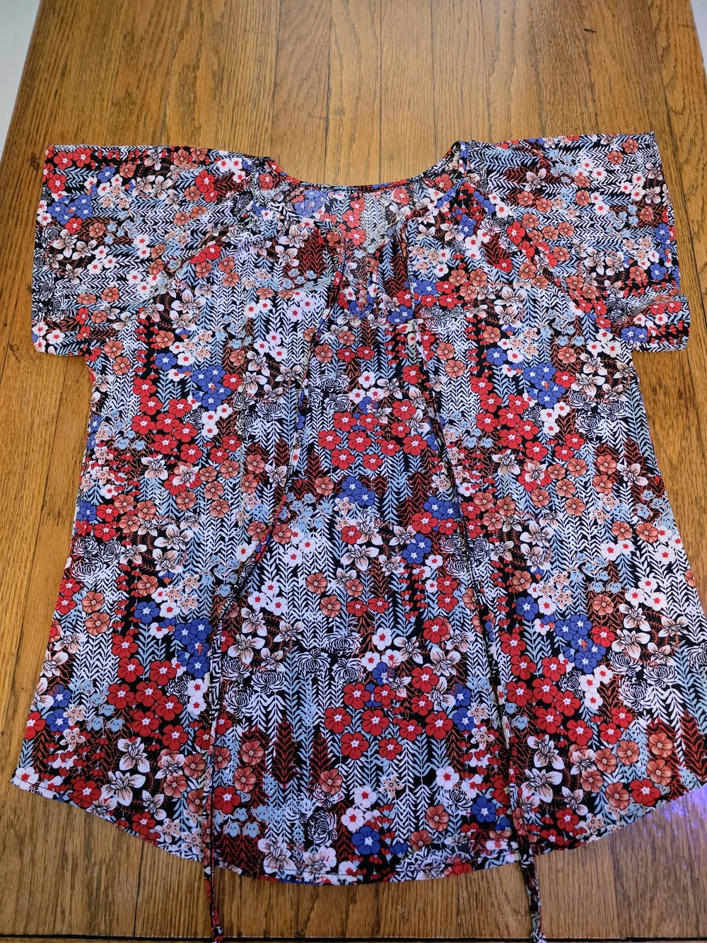 Women's Floral Print Short Sleeve Blouse -  Size Small